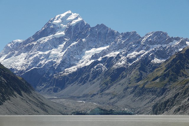 598-Mount Cook Village-Hooker-Valley-053.jpg - Lake Hooker begon zich eind jaren zeventig te vormen door de recente terugtocht van de Hooker-gletsjer.